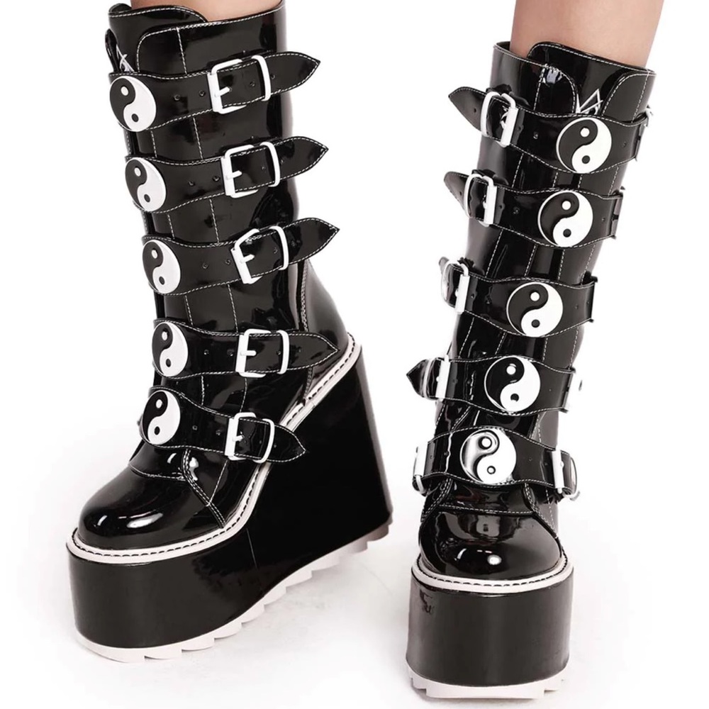 YRU Dune Yin Yang Platform Shoes